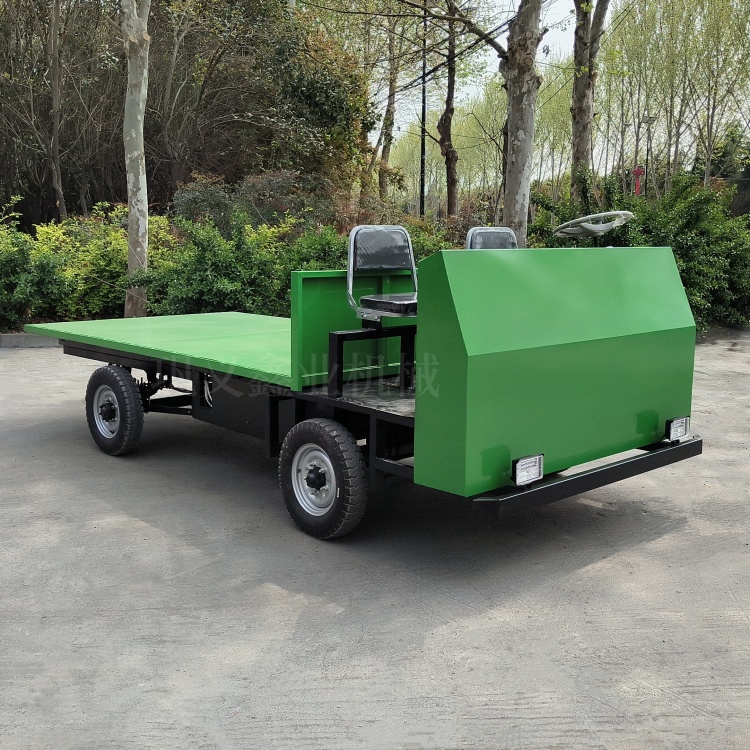 四輪電動平板車助力企業(yè)生產(chǎn)